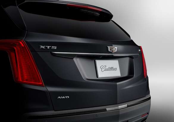 Cadillac XT5 получил в России новую спецверсию