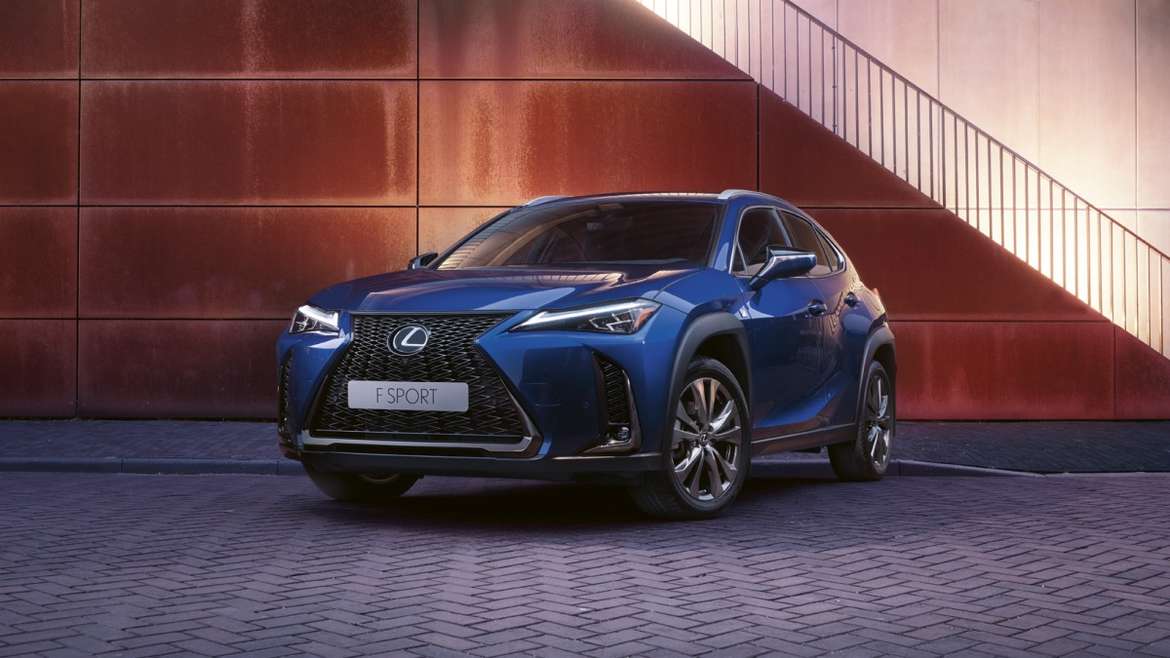 Названы цены на «бюджетный» кроссовер Lexus