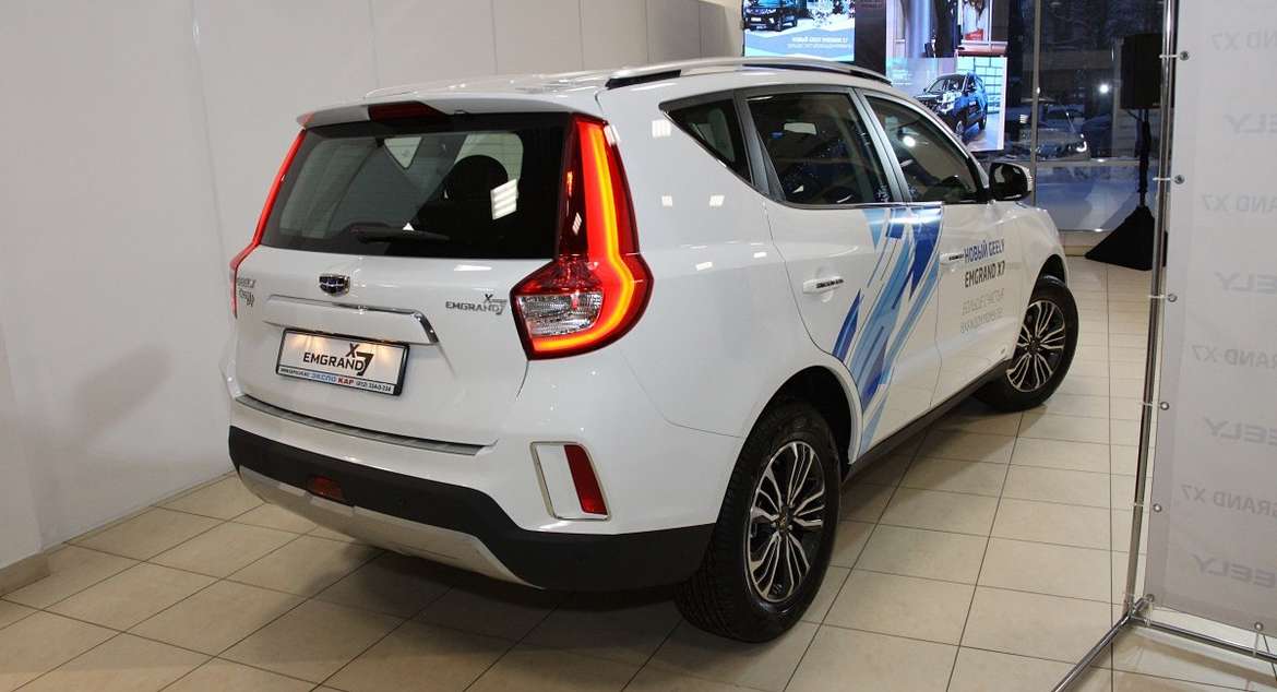 Обновленный Geely Emgrand X7 получил российский ценник