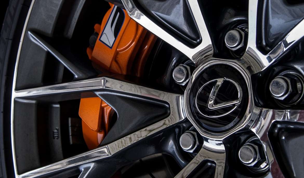 Более 84 тысяч автомобилей Toyota и Lexus попали под отзыв в России