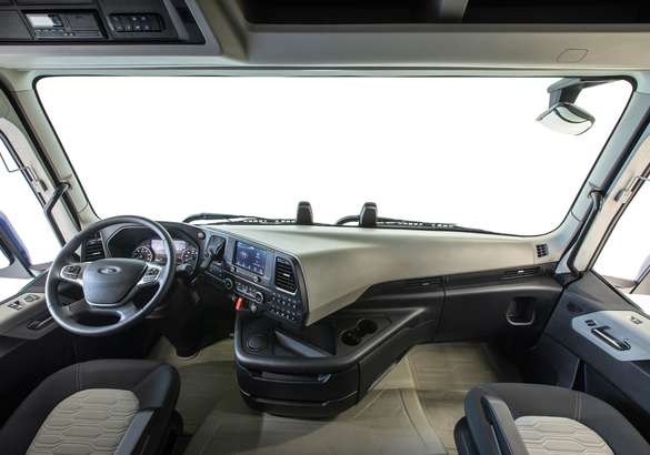 Объявлена цена на новый седельный тягач Ford F-Max