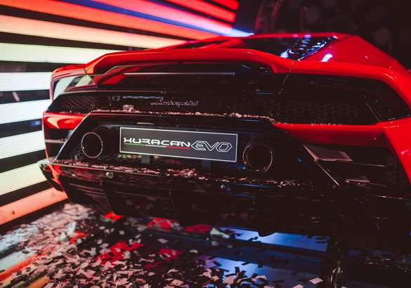 Новый Lamborghini Huracan Evo показали в России