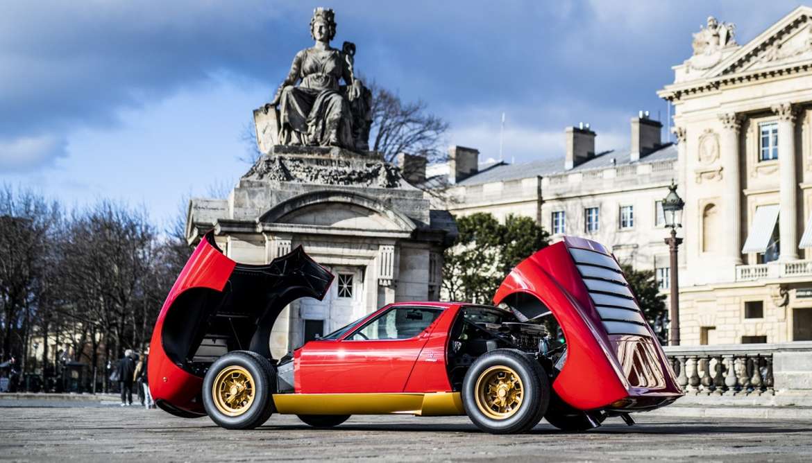 Подразделение Lamborghini отреставрировало суперкар Miura SV