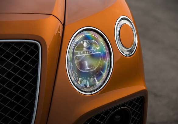 Bentley привезет в Женеву более мощную версию Bentayga
