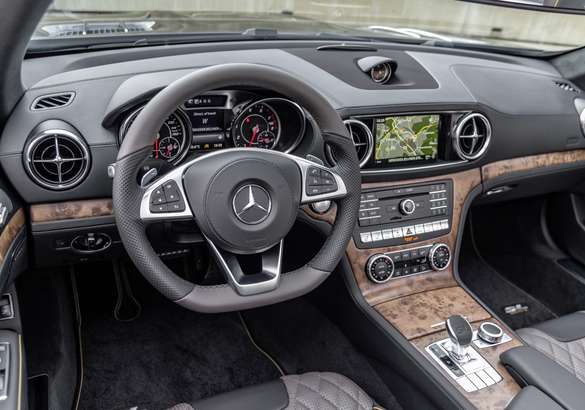 Родстер Mercedes SL получил спецверсию Grand Edition