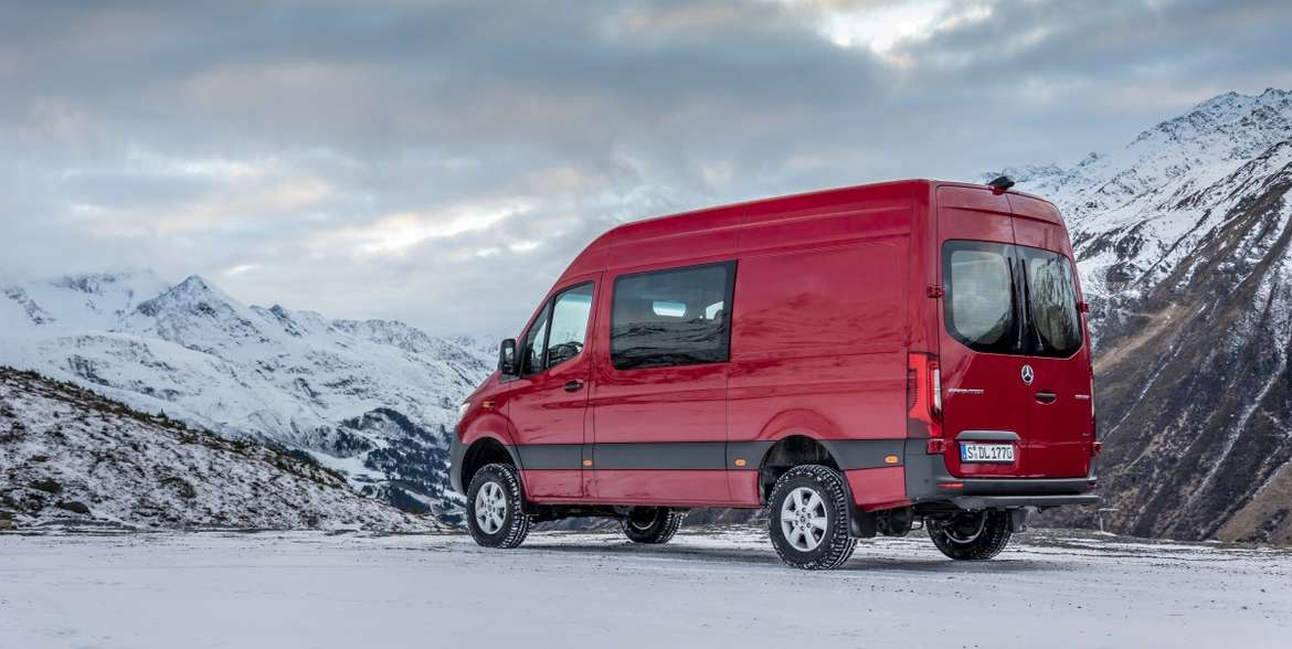 Полноприводный Mercedes Sprinter получил российский ценник