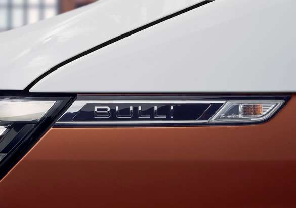 Volkswagen презентовал новый Multivan 6.1