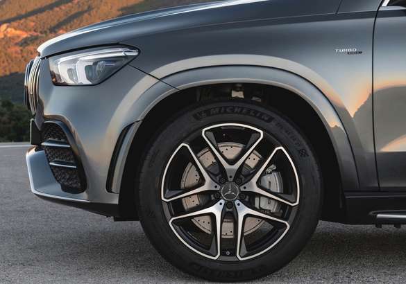 Mercedes GLE выпустят в гибридной AMG-версии