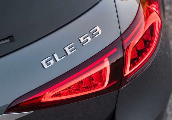 Mercedes GLE выпустят в гибридной AMG-версии