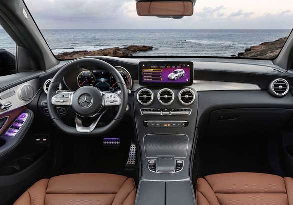 Обновленный Mercedes GLC получил новые дизайн и моторы