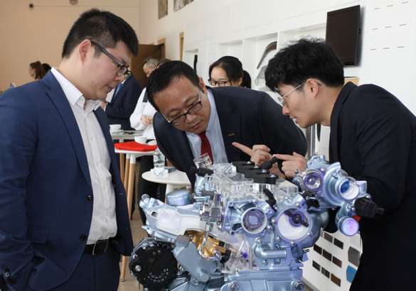 Geely Atlas получит новый двигатель