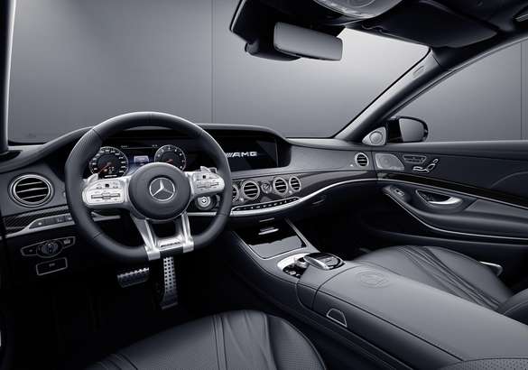 Mercedes-AMG выпустил прощальную версию S 65 с мотором V12