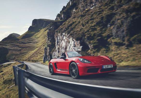 Porsche привез в Женеву новый 911 Cabriolet