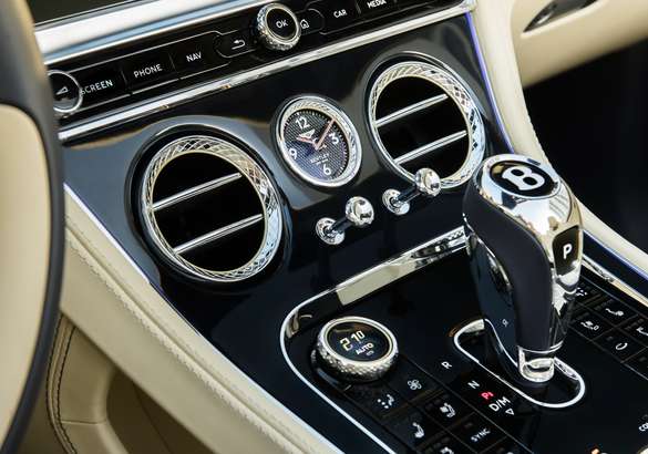 Bentley Continental GT получил более «спокойную» версию с мотором V8