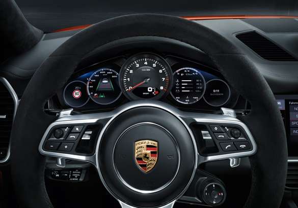 Porsche превратил новый Cayenne в «купе»