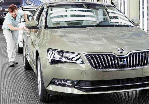 Skoda выпустила полумиллионный Superb третьего поколения
