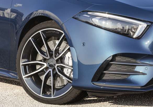 Mercedes-AMG выпустил заряженный A-Class Sedan
