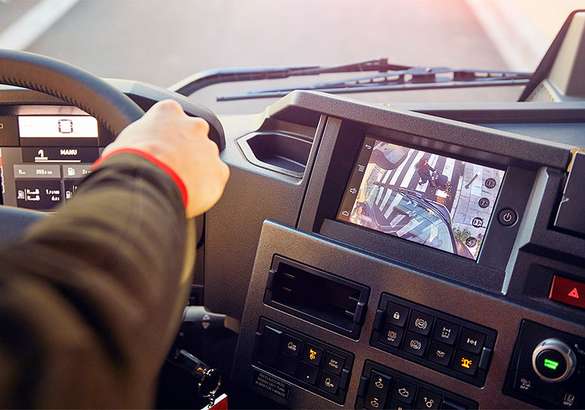 Renault Trucks расширяет функции безопасности своих грузовиков