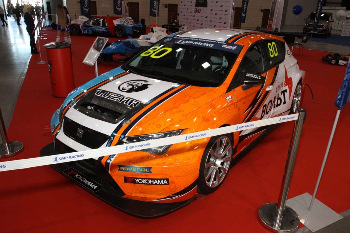 Петербургский международный автосалон 2019: три с половиной бренда и фантастические планы китайцев