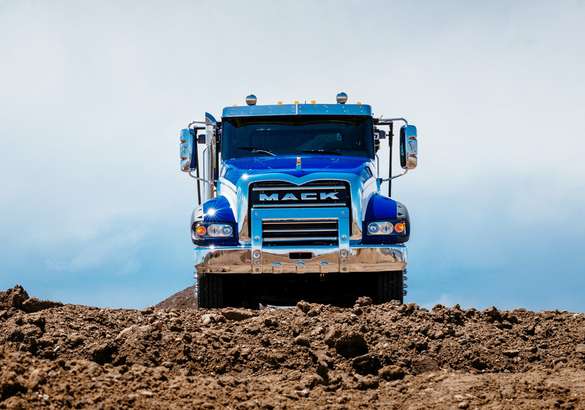 Mack Trucks объявила об обновлении линейки грузовиков