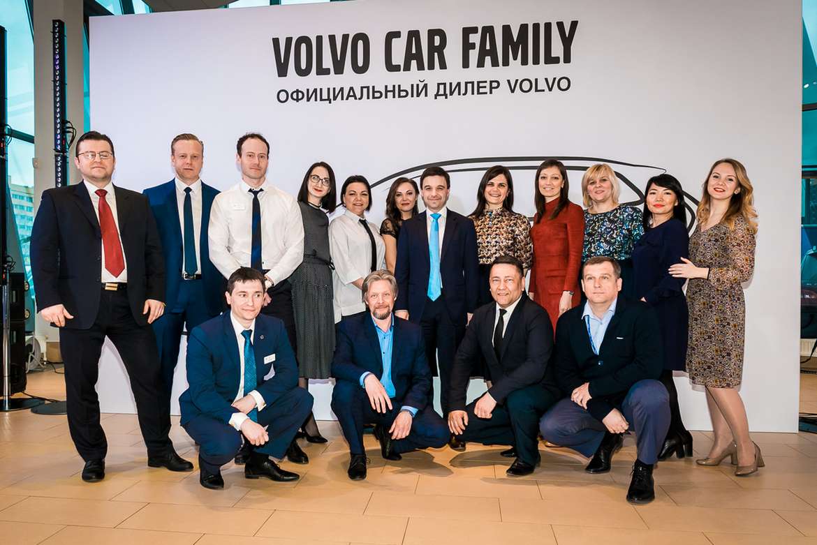 В Петербурге перезапустили два центра Volvo
