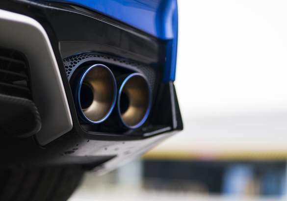 Nissan выпустил обновленный GT-R и юбилейную спецверсию модели