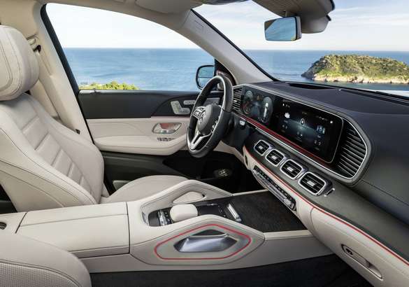 Mercedes привез в Нью-Йорк новый GLS