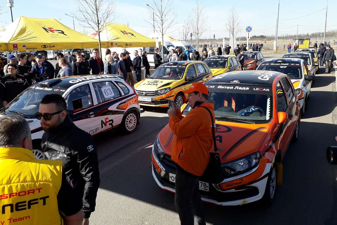 Стартуем в монокубке Lada Rally Cup на гоночной Lada Granta