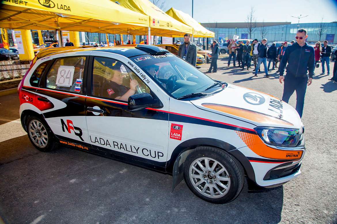 Стартуем в монокубке Lada Rally Cup на гоночной Lada Granta