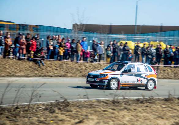 Стартуем в монокубке Lada Rally Cup на гоночной Lada Granta