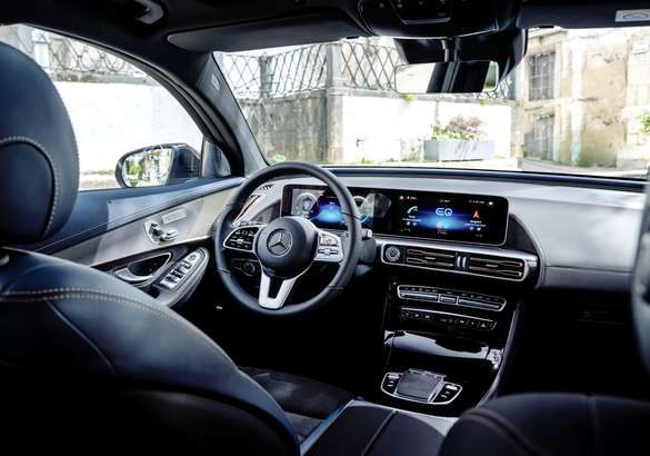 Mercedes-Benz EQC запустили в серийное производство