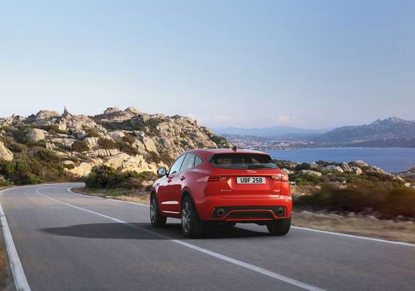 Jaguar E-Pace Chequered Flag доедет до России
