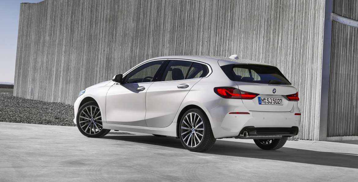 BMW представила третье поколение «единички»