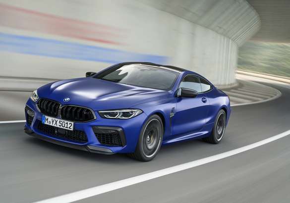Купе и кабриолет BMW M8 приедут в Россию к концу 2019 года
