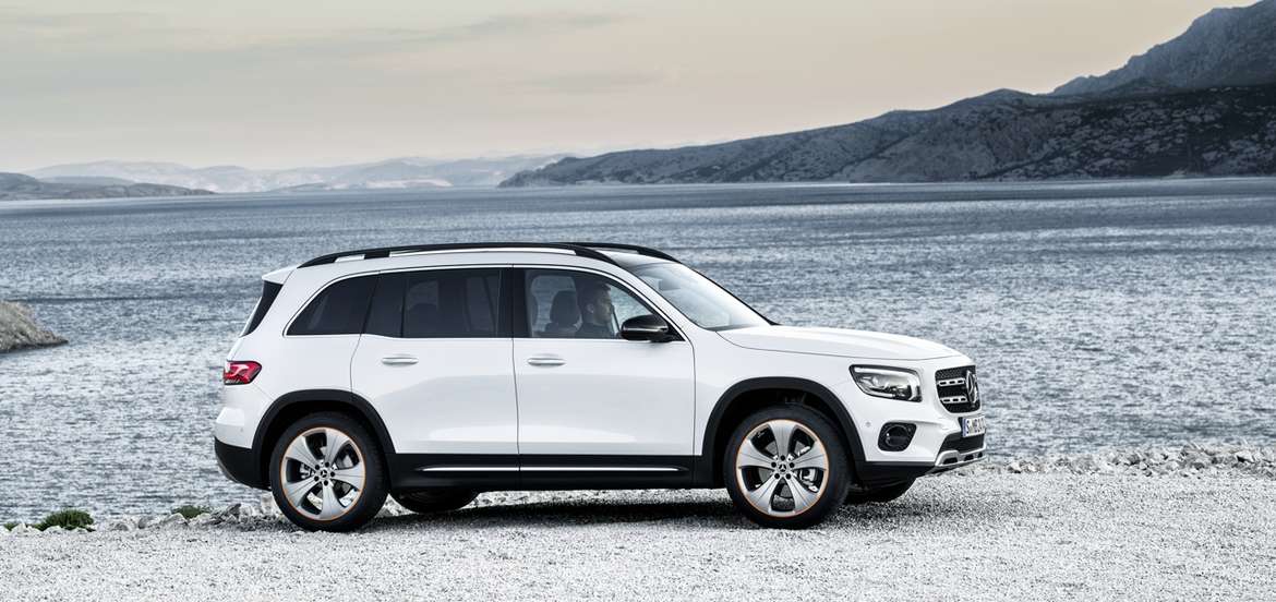 Mercedes показал новый компактный кроссовер GLB