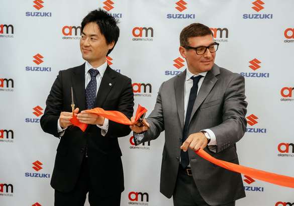 Suzuki открыл дилерский центр в Петербурге с новым партнером