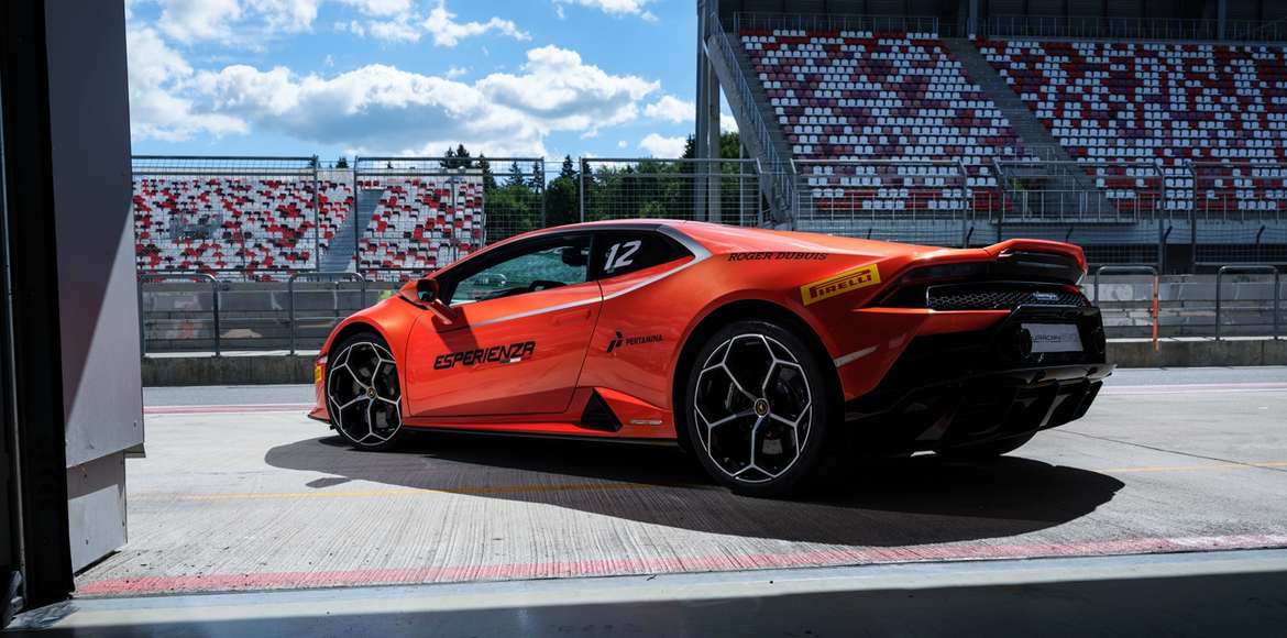Lamborghini привез новый Huracan Evo на Moscow Raceway