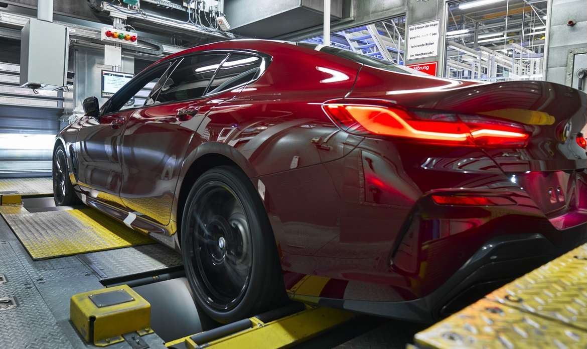 BMW запустил производство трех моделей 8 серии на заводе в Дингольфинге
