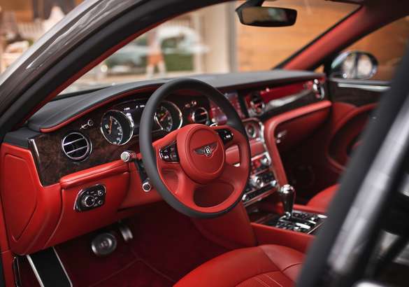 Bentley Mulsanne в спецверсии W.O. Edition доехал до России