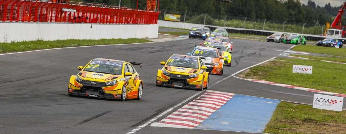 Победа и подиум пилотов Carville Racing на пятом этапе РСКГ