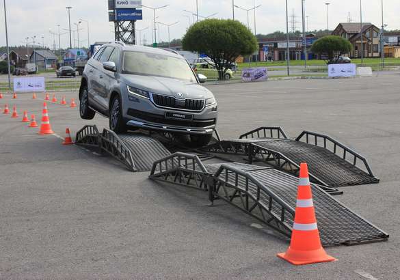 Российский тур Skoda Experience добрался до Петербурга