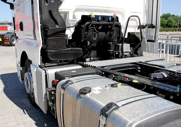 Экспресс-тест тягача MAN TGX XLION и автобуса MAN Lion’s Coach