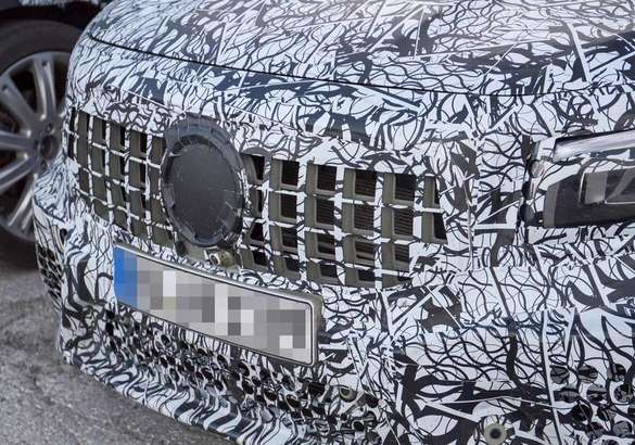 Фотошпионы «поймали» AMG-версию Mercedes GLB