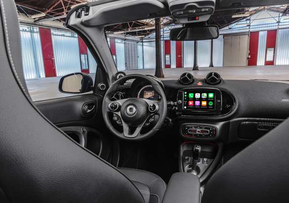 Daimler представит во Франкфурте обновленные электрические Smart