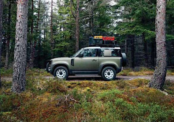 Фото нового Land Rover Defender попали в сеть до официальной премьеры