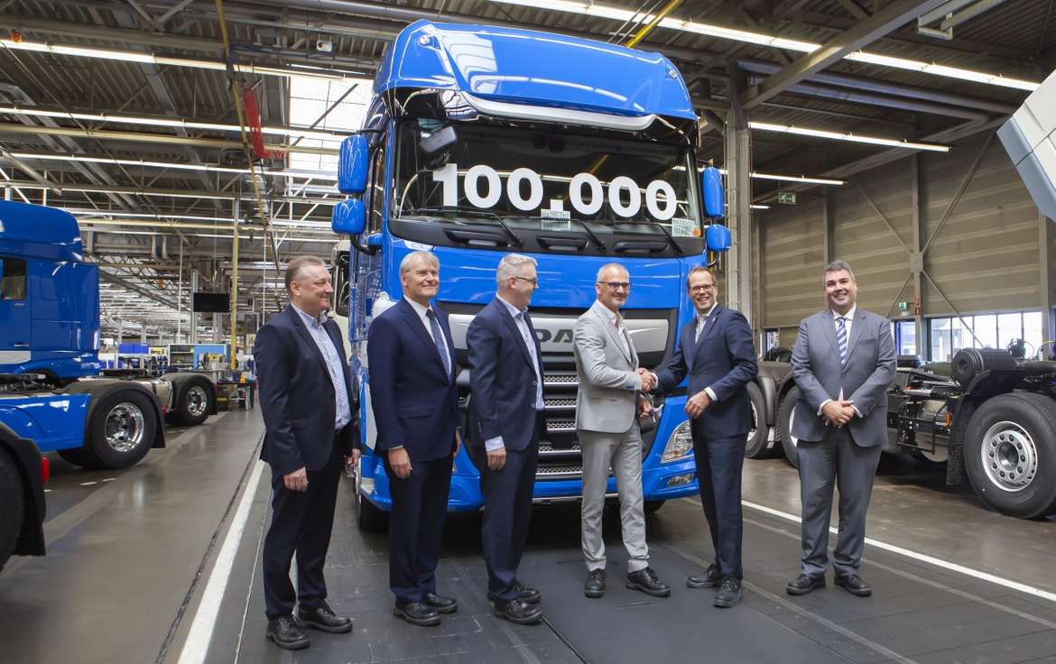 DAF выпустил 100-тысячный грузовик семейств CF и XF