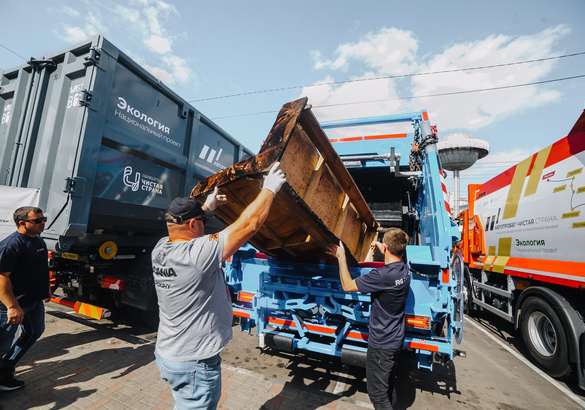 Мусоровозы Scania посетили семь городов в рамках всероссийского автопробега