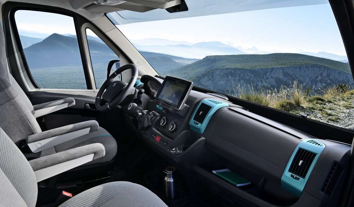 Peugeot превратил Boxer в «экспедиционник»