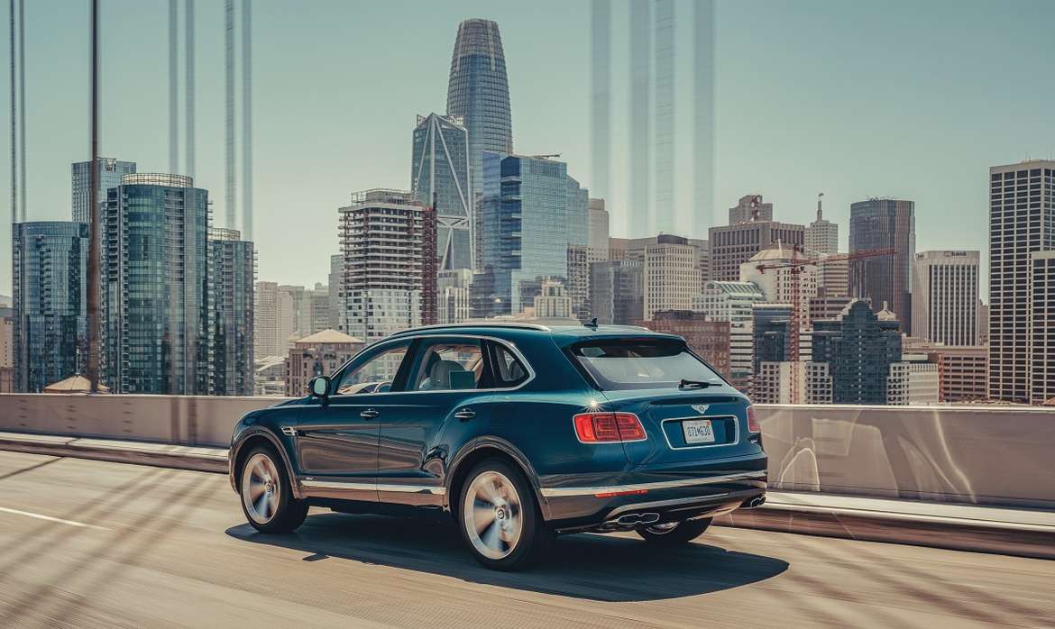Гибридный Bentley Bentayga доступен для заказа в Европе