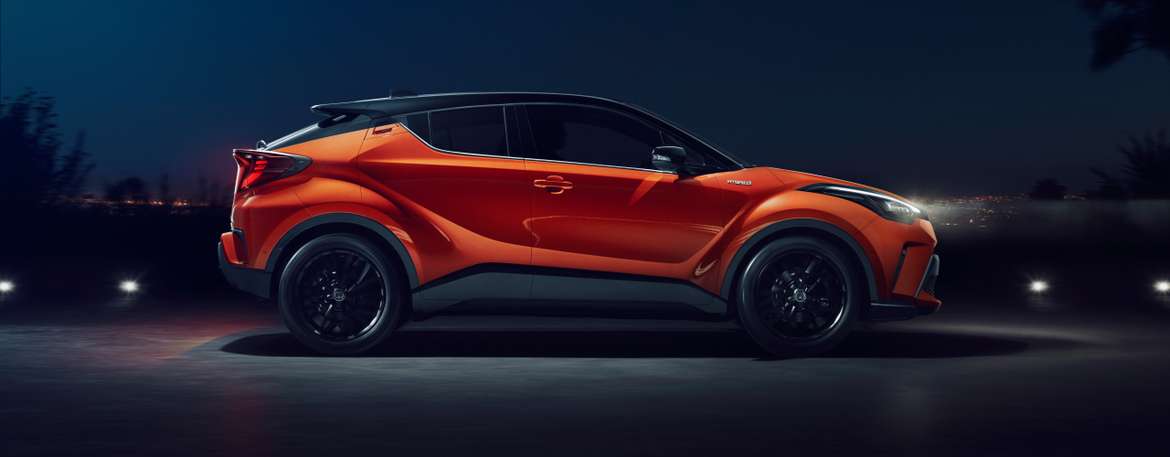 Toyota показала обновленный кроссовер C-HR